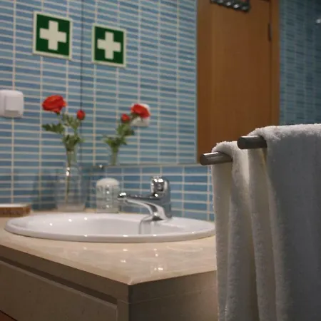 Com Piscina Em Albufeira, Corcovada * Албуфейра